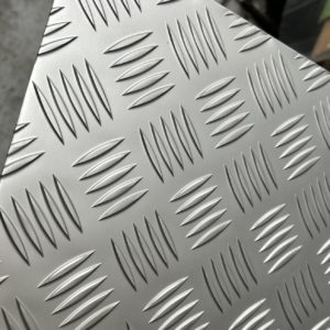 5 Bar Treadplate 5754 Silver Natural Anodised (AA15)